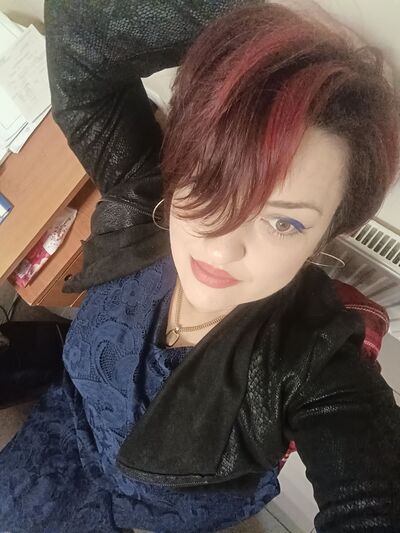  ,   Elena, 39 ,   ,   