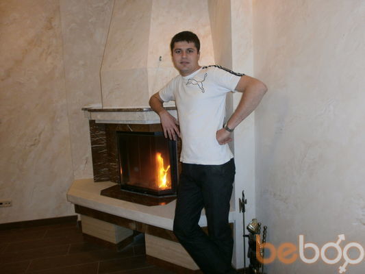  3569756  Vanika, 39 ,    