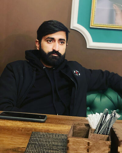  ,   Sajjad, 28 ,   ,   , c , 
