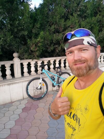  ,   Alex, 40 ,   ,   , c , 