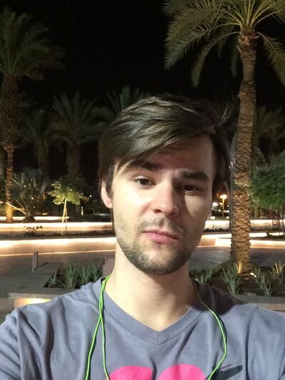  ,   Ricky, 32 ,   ,   , c 