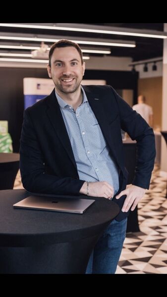  ,   , 40 ,   ,   