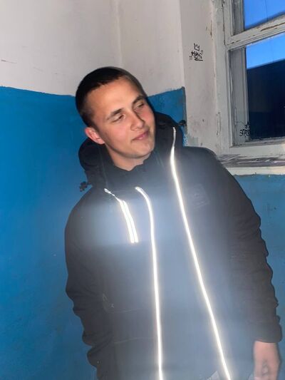  ,   Danila, 19 ,   ,   , c 