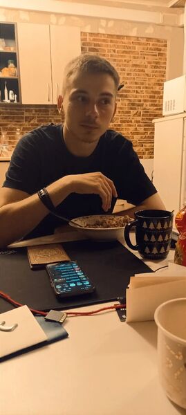  ,   Konstantin, 24 ,   ,   , 