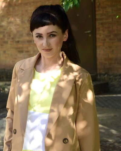  ,   Darya, 34 ,  