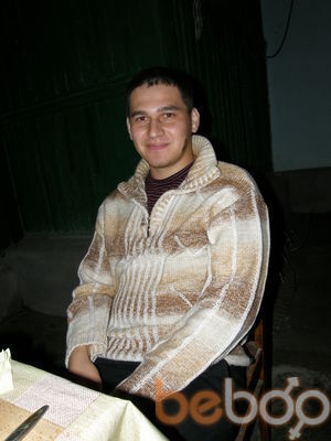  ,   Murik, 34 ,  