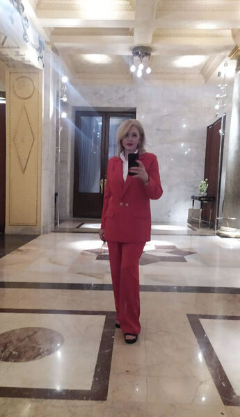  ,   Irina KosMos, 57 ,     , c 