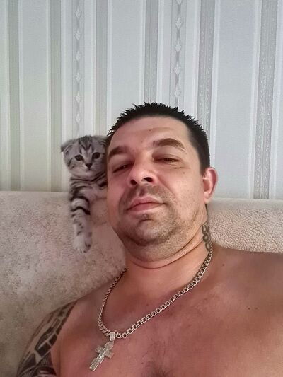  ,   Hugo, 40 ,     , c , 
