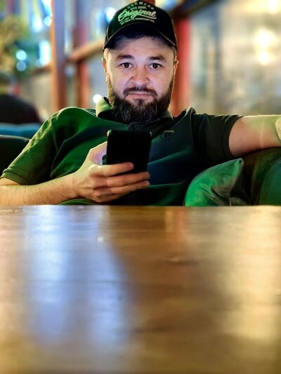  ,   Allan, 37 ,   ,   