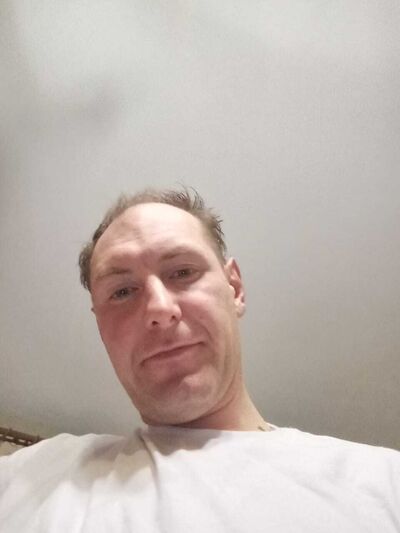  ,   Artyom, 42 ,   ,   