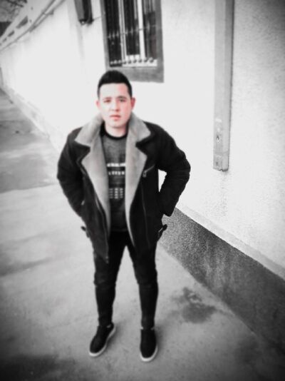  ,   Mukhriddin, 28 ,   ,   , c 
