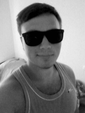  ,   Andrew, 26 ,   