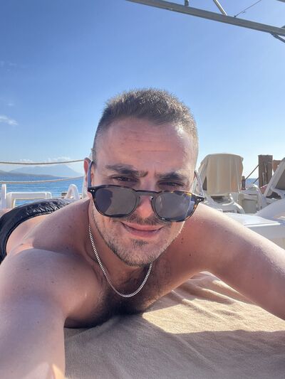  ,   Eren , 35 ,   ,   , c , 