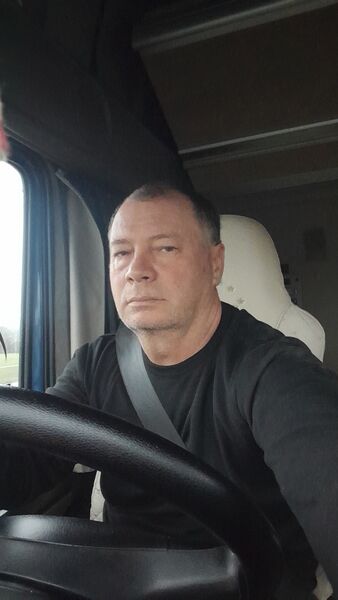  ,   Victor, 49 ,   ,   , c , 