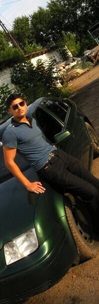  ,   Artur, 37 ,  
