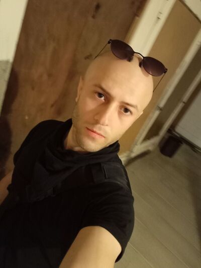  ,   Bacho, 29 ,   ,   
