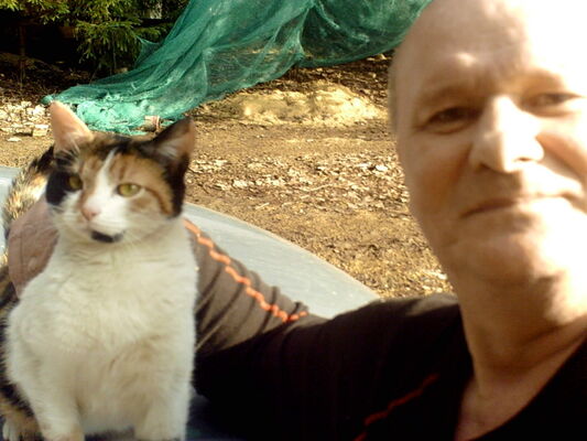  ,   Serj, 59 ,   