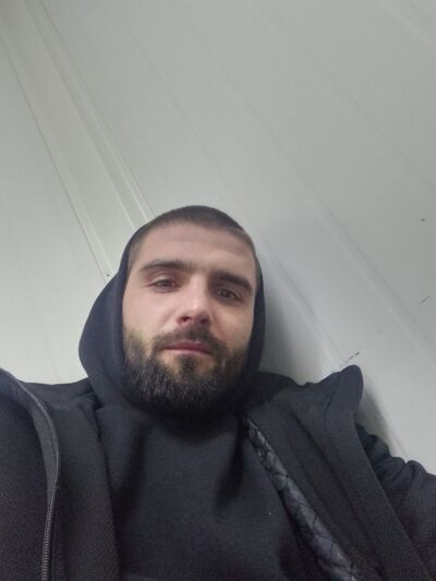  ,   Pasha, 32 ,   ,   , c , 