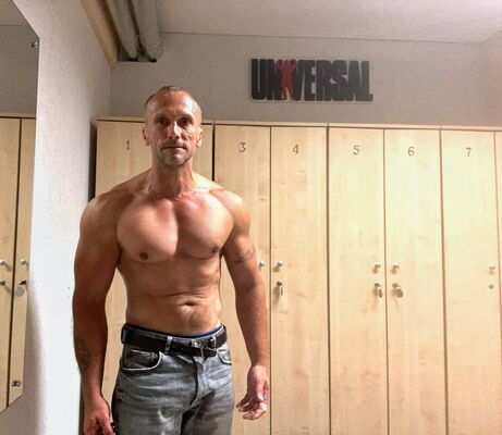  ,   Ruslan, 44 ,   ,   