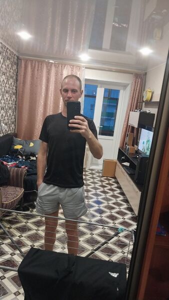  ,   Denis, 33 ,   ,   