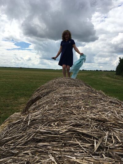  ,   Alla, 49 ,     , c 