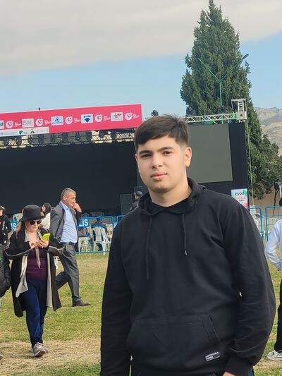  ,   Ali, 21 ,   ,   