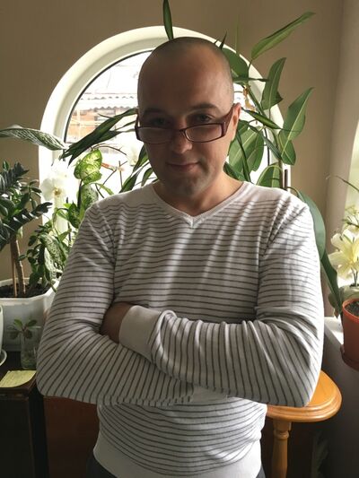  ,   Alex, 42 ,   ,   