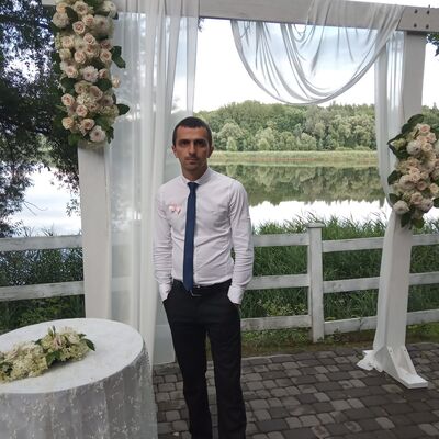  ,   Ruslan, 33 ,   ,   , c , 