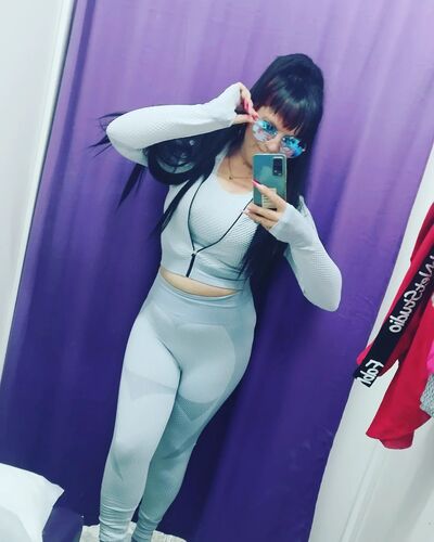  ,   Lana, 40 ,   ,   , c , 