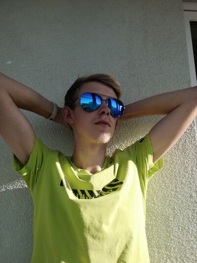  ,   Pavel, 28 ,   ,   , c , 