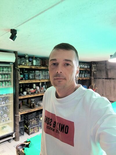  ,   Maxim, 38 ,   ,   