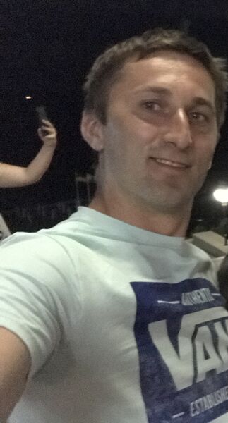  ,   Viktor, 38 ,   ,   