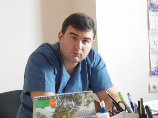  ,   Levan, 38 ,   