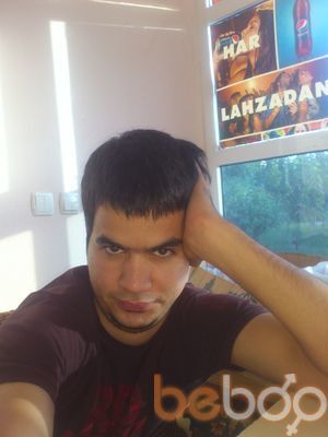  ,   Johnny, 33 ,   