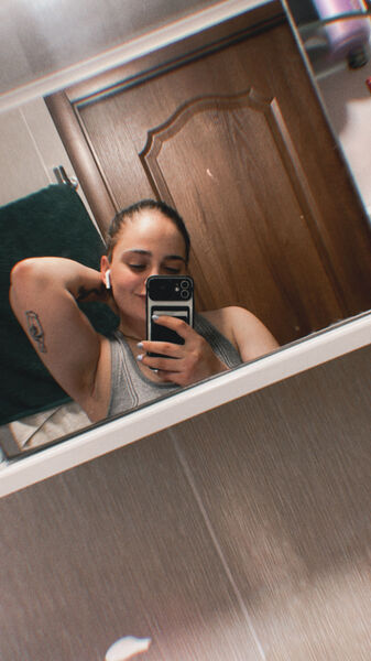  ,   Darina, 22 ,   ,   , c 