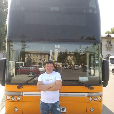  ,   Grisa, 44 ,   ,   , c 