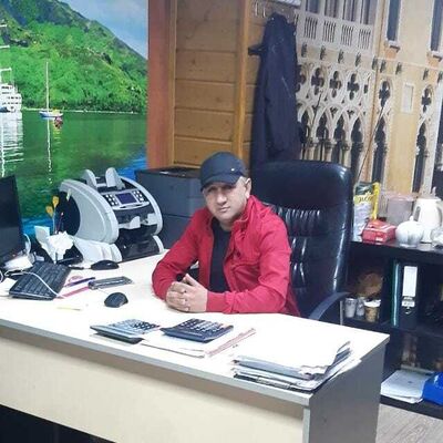 ,   Ali, 44 ,   ,   , c 