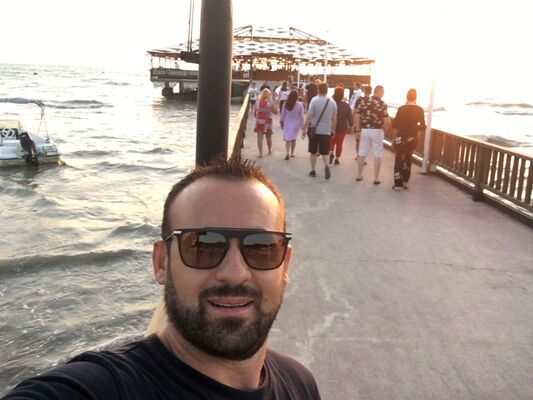  ,   Shkelzen, 37 ,   ,   , c , 