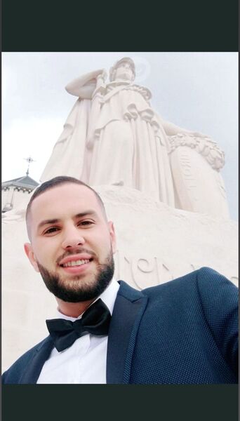  ,   Achour, 33 ,   ,   