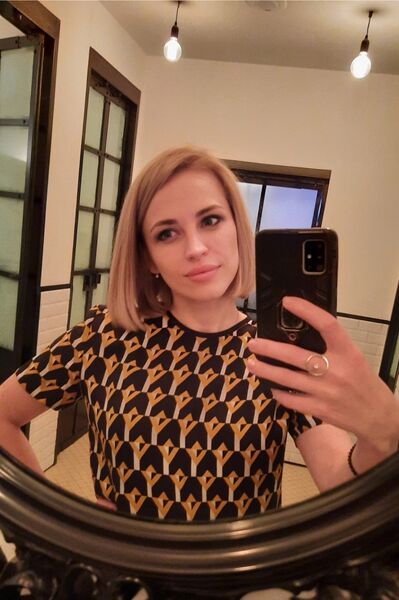  ,   Marina, 39 ,   c 