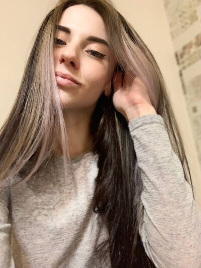  ,   Foxy, 24 ,   ,   
