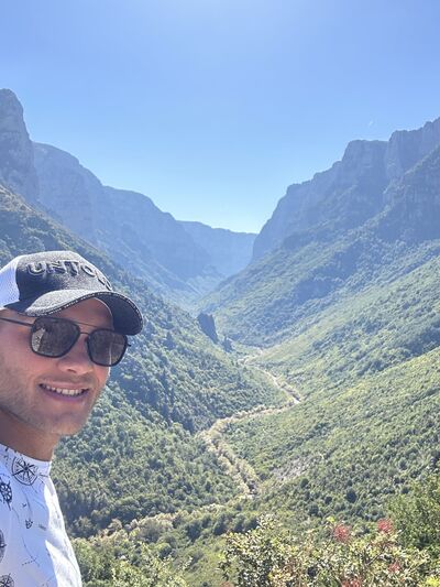  ,   Max Grechka, 31 ,   ,   , c , 