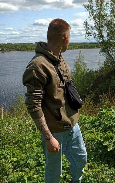  ,   Evgenii, 21 ,   c , 
