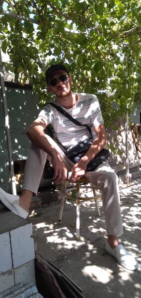  --,   Temur, 32 ,   ,   , 
