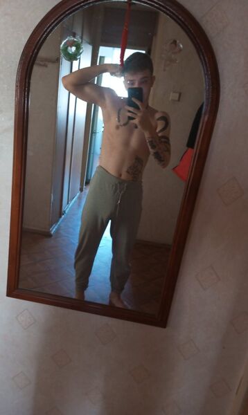  ,   Oleg, 22 ,   ,   , c , 