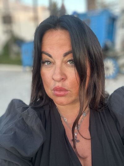  ,   Elena, 45 ,     , c 