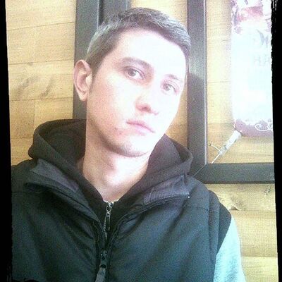  ,   Artur, 34 ,     , c 