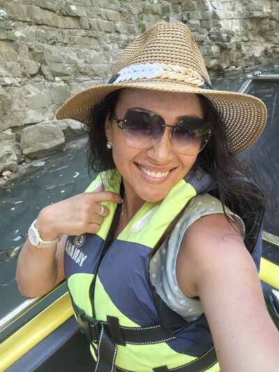  ,   Regina, 34 ,     , c , 