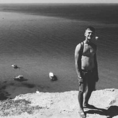  ,   Denis, 28 ,   ,   