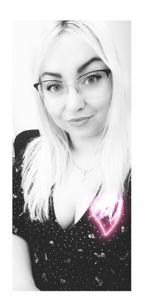  ,   Tati, 36 ,  